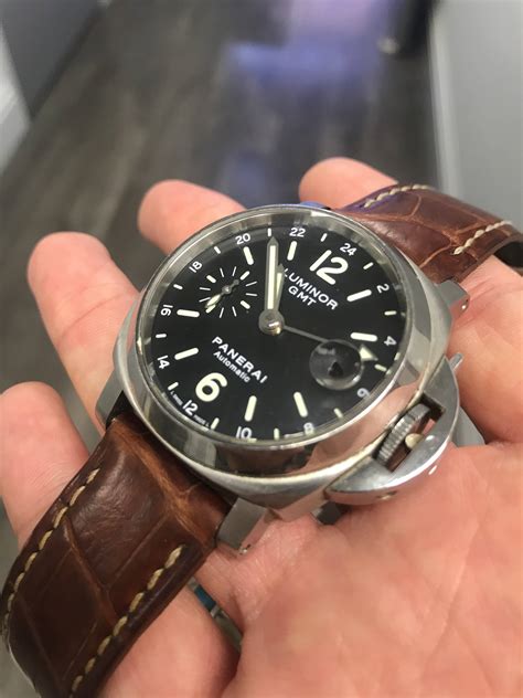 panerai automatic luminor gmt|panerai luminor automatic adjust time.